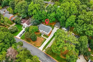 1017 Bridgewater Dr, Greensboro, NC 27410 - Photo 47