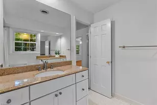 1017 Bridgewater Dr, Greensboro, NC 27410 - Photo 35