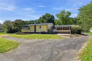 1728 Old Stage Rd, Yadkinville, NC 27055 - Photo 31