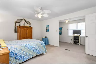 610 Larry Avenue, Graham, NC 27253 - Photo 13
