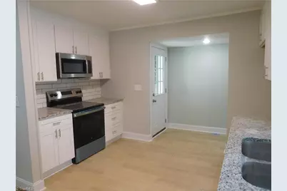 144 Edgewood Circle, Winston-Salem, NC 27127 - Photo 9