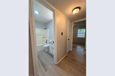 142 Weatherwood Court #B, Winston-Salem, NC 27103 - Photo 15