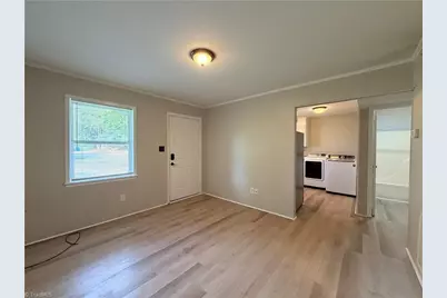 142 Weatherwood Court #B, Winston-Salem, NC 27103 - Photo 3