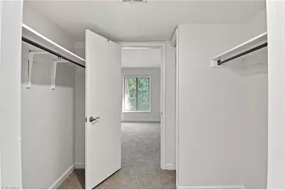 1510 Benjamin Parkway #E, Greensboro, NC 27408 - Photo 27