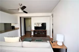 1700 B7 Elm St, Greensboro, NC 27408 - Photo 9