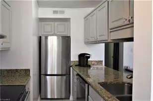 1700 B7 Elm St, Greensboro, NC 27408 - Photo 7