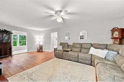 5275 Reynolda Road, Winston-Salem, NC 27106 - Photo 13