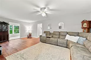 5275 Reynolda Rd, Winston-Salem, NC 27106 - Photo 13