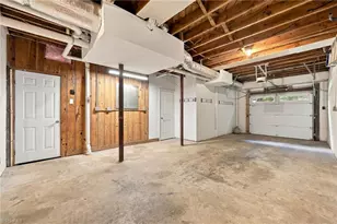 1111 Irving St, Winston-Salem, NC 27103 - Photo 37