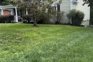 1111 Irving St, Winston-Salem, NC 27103 - Photo 3