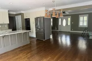 1111 Irving St, Winston-Salem, NC 27103 - Photo 9