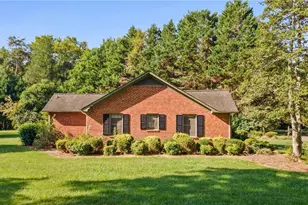 175 Circle Dr, Mocksville, NC 27028 - Photo 5
