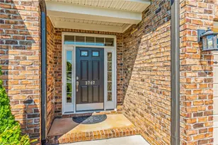 3707 Wheat St, High Point, NC 27265 - Photo 5