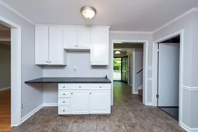 5809 Carriage Lane, Greensboro, NC 27410 - Photo 5