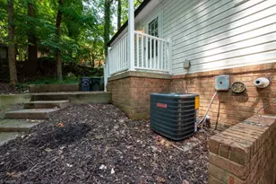 5809 Carriage Ln, Greensboro, NC 27410 - Photo 11