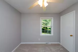 5809 Carriage Ln, Greensboro, NC 27410 - Photo 37