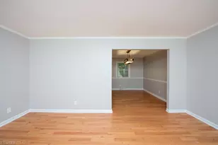 5809 Carriage Ln, Greensboro, NC 27410 - Photo 15