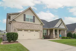 2560 Glenkirk Dr, Burlington, NC 27215 - Photo 3