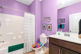 2560 Glenkirk Dr, Burlington, NC 27215 - Photo 11
