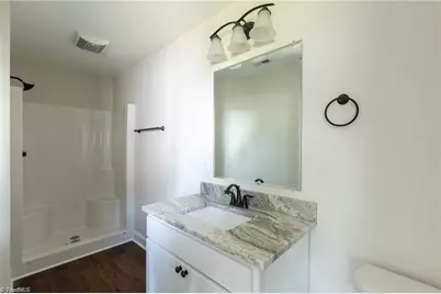 1064 S Sunset Drive, Winston-Salem, NC 27103 - Photo 9