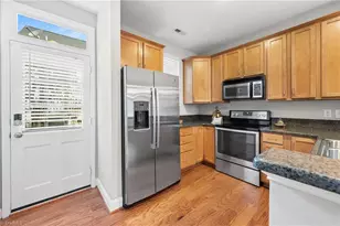 205 Southside Square, Greensboro, NC 27406 - Photo 13