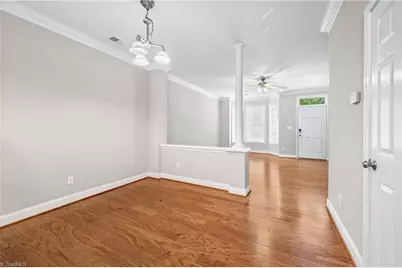 205 Southside Square, Greensboro, NC 27406 - Photo 9