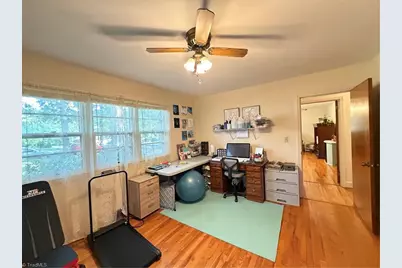 16 Vivian Street, Thomasville, NC 27360 - Photo 23