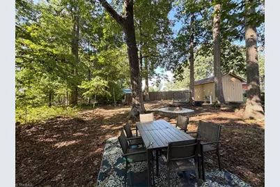 16 Vivian Street, Thomasville, NC 27360 - Photo 31