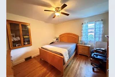 16 Vivian Street, Thomasville, NC 27360 - Photo 23