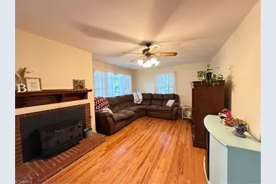 16 Vivian Street, Thomasville, NC 27360 - Photo 19