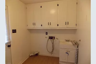 4915 Warfield Drive, Greensboro, NC 27406 - Photo 15