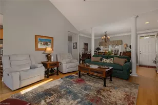196 Freemont Dr, Thomasville, NC 27360 - Photo 9