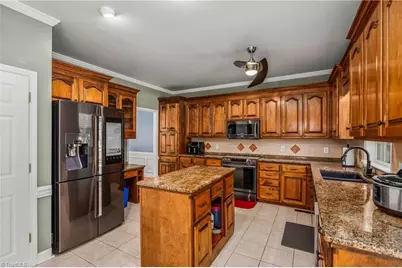 604 Doe Run Drive, Kernersville, NC 27284 - Photo 11