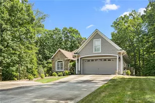 408 Deer Path, Eden, NC 27288 - Photo 3
