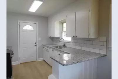 2042 K Court Avenue, Winston-Salem, NC 27105 - Photo 7