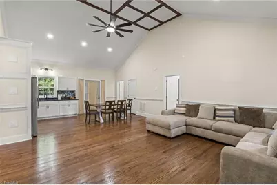 920 Fairway Avenue, Thomasville, NC 27360 - Photo 5