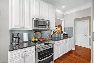 1441 Cawdor Ln, Kernersville, NC 27284 - Photo 7