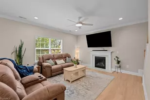 1637 Appaloosa Pl, High Point, NC 27262 - Photo 9