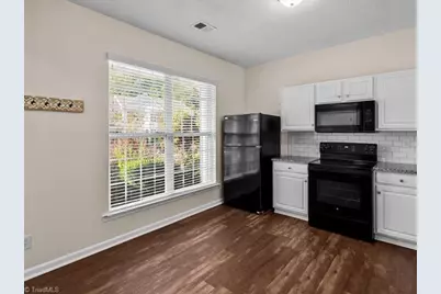 3967 Elizabeth Glen Way, Jamestown, NC 27282 - Photo 5