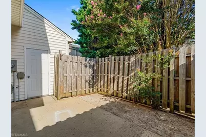 3967 Elizabeth Glen Way, Jamestown, NC 27282 - Photo 29