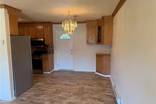 329 Hunter Hills St, North Wilkesboro, NC 28659 - Photo 7