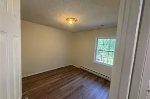 329 Hunter Hills St, North Wilkesboro, NC 28659 - Photo 9