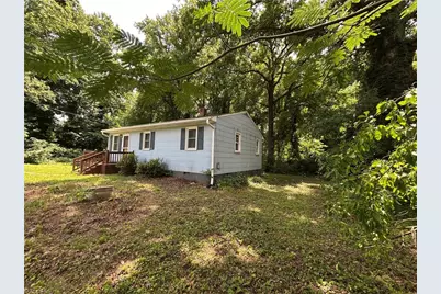 4403 Edgemore Road, Greensboro, NC 27455 - Photo 5