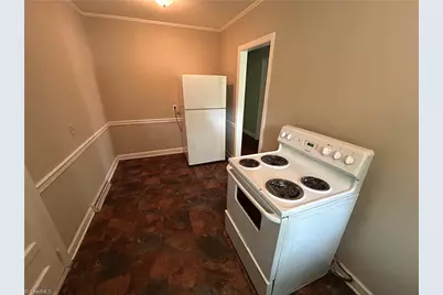 4403 Edgemore Road, Greensboro, NC 27455 - Photo 7