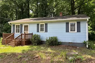 4403 Edgemore Rd, Greensboro, NC 27455 - Photo 3