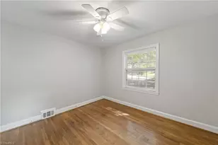 900 Knollwood St, Winston-Salem, NC 27103 - Photo 15