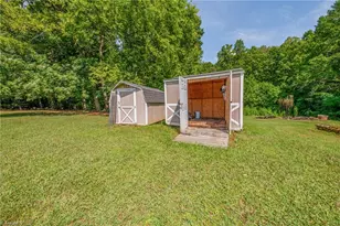5603 Forest Pine Dr, McLeansville, NC 27301 - Photo 15