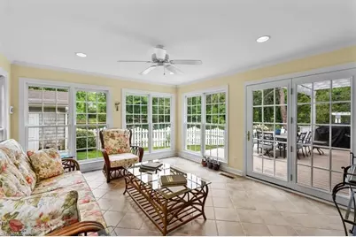 2109 Medford Lane, Greensboro, NC 27408 - Photo 9