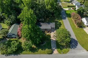 6 Oak Ridge Dr, Thomasville, NC 27360 - Photo 29