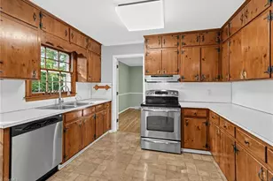 4700 Oakcliffe Rd, Greensboro, NC 27406 - Photo 13